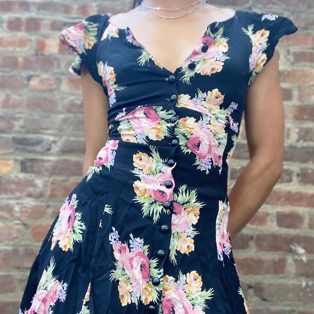 BETSEY JOHNSON • RARE 90s VINTAGE BLACK & PASTEL FLORAL SKATER MINI DRESS XXS/XS